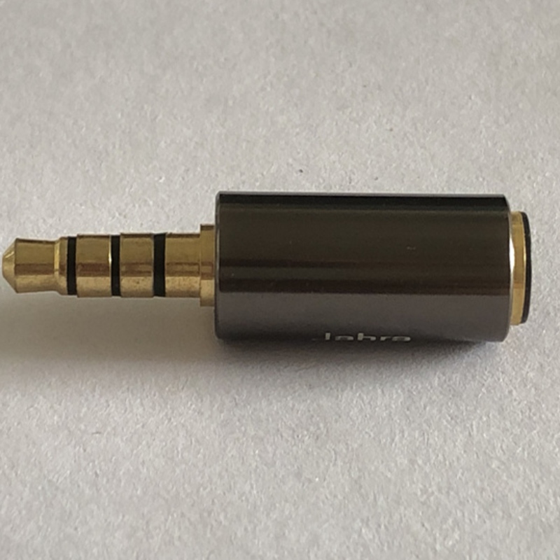 Juotosvapaa kuulokepistoke kolmivaiheinen 2,5 mm stereoäänitulppa 3P-liitäntälaitteen sovittimen kaapeliin